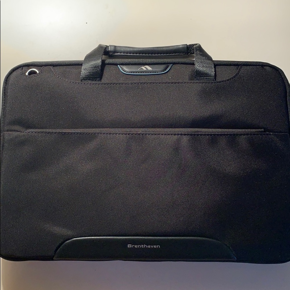 Brenthaven Elliot Black Laptop Bag